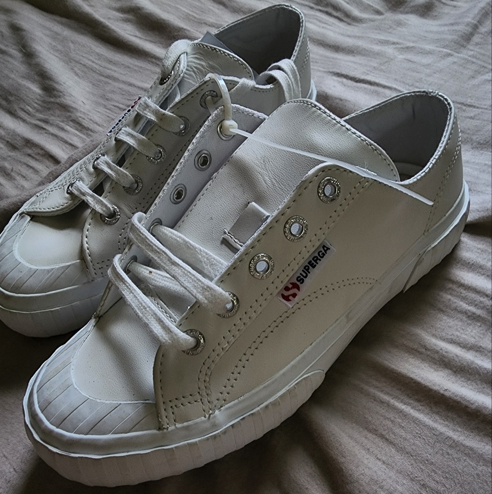 New white leather superga sneakers - Picture 1 of 3
